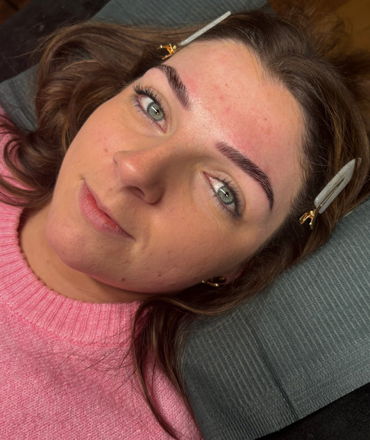 Brow Lamination & Tint